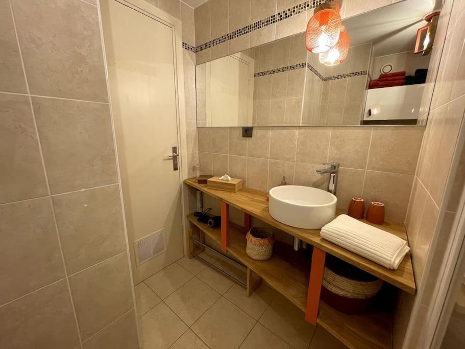 La Room: Seaside Apartment + Terrace + Parking Menton Luaran gambar
