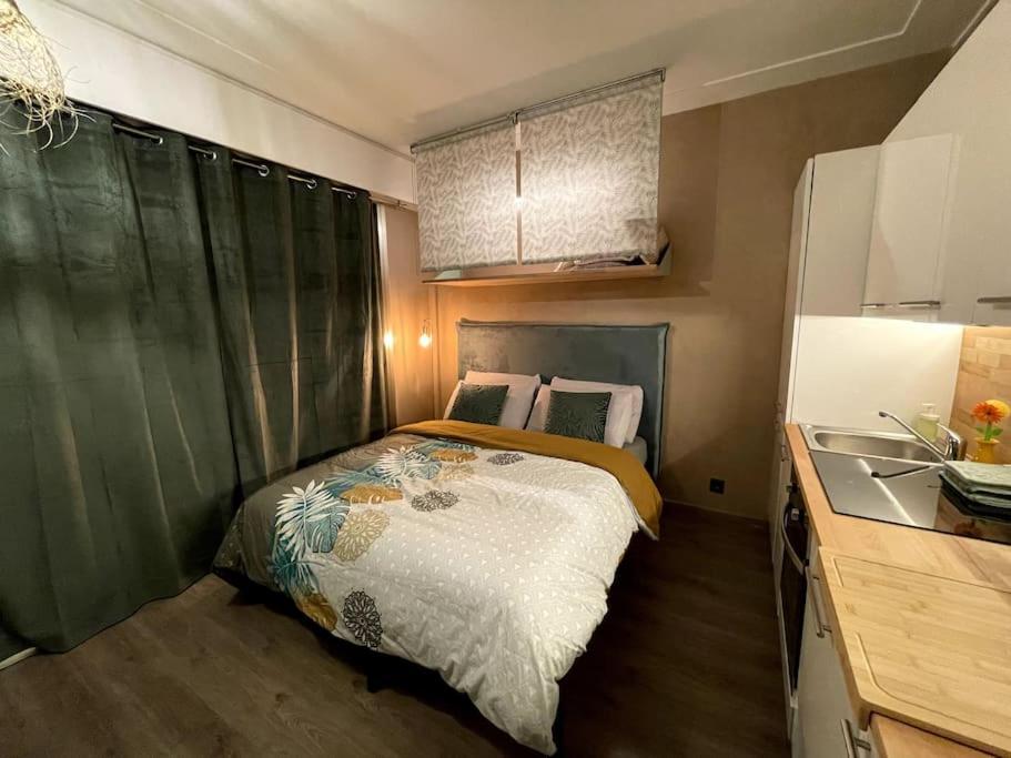 La Room: Seaside Apartment + Terrace + Parking Menton Luaran gambar
